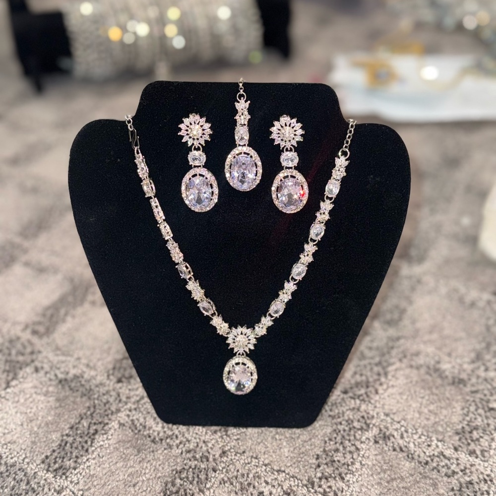 AD Mala set
